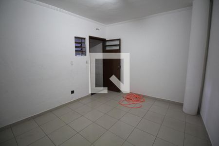 Sala 1 de casa para alugar com 2 quartos, 100m² em Liberdade, São Paulo