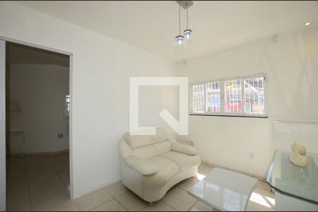 Sala de apartamento para alugar com 1 quarto, 30m² em Vicente de Carvalho, Rio de Janeiro