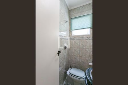 Lavabo de casa para alugar com 4 quartos, 216m² em Santa Terezinha, São Bernardo do Campo