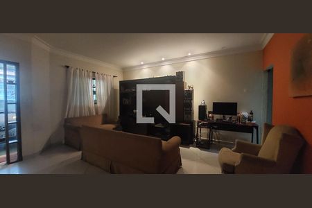 Sala  de casa à venda com 3 quartos, 200m² em Vila Camilopolis, Santo André