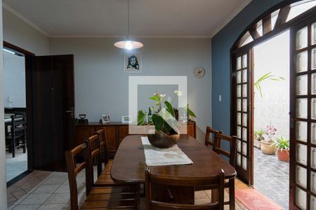 Sala de Jantar de casa à venda com 3 quartos, 198m² em Jardim Silvana, Santo André