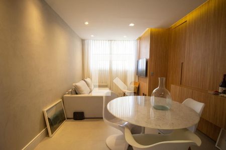 Sala de apartamento à venda com 3 quartos, 52m² em Vargem Pequena, Rio de Janeiro