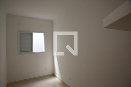 Quarto 2 de casa para alugar com 2 quartos, 45m² em Vila Tupi, Praia Grande