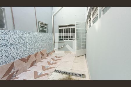 Quintal de casa para alugar com 8 quartos, 150m² em Parque das Américas, Mauá