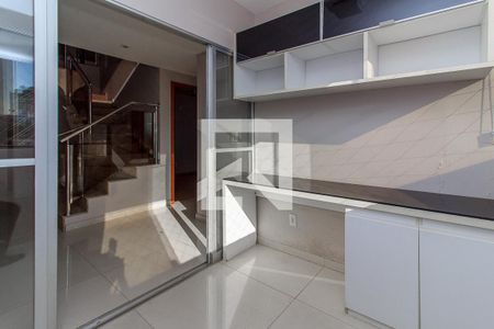 Sala  de apartamento para alugar com 4 quartos, 230m² em Colégio Batista, Belo Horizonte