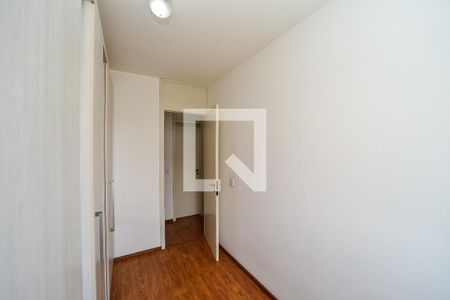 Quarto 1 de apartamento para alugar com 3 quartos, 63m² em Sarandi, Porto Alegre