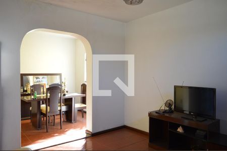 Sala de casa à venda com 4 quartos, 180m² em Feijão Miúdo, Contagem