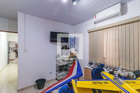 Quarto 2 de casa para alugar com 3 quartos, 196m² em Vila Yolanda, Osasco