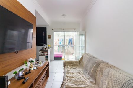 Sala  de casa de condomínio à venda com 2 quartos, 70m² em Santa Maria, Osasco