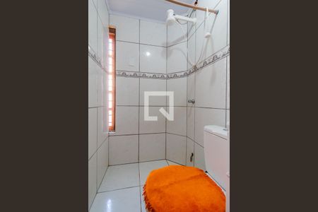 Banheiro de casa de condomínio para alugar com 1 quarto, 25m² em Glória, Porto Alegre