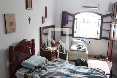 Quarto 1 de casa para alugar com 2 quartos, 180m² em Centro, São Vicente