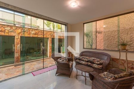 Varanda de casa à venda com 3 quartos, 252m² em Santa Branca, Belo Horizonte