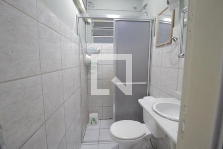 Banheiro de kitnet/studio à venda com 1 quarto, 24m² em Centro, Canoas