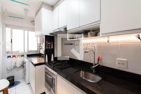 Cozinha de apartamento para alugar com 2 quartos, 54m² em Vila Miriam, Guarulhos