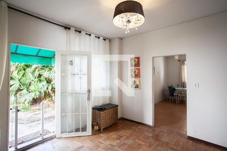 Sala de Estar de casa à venda com 3 quartos, 114m² em Horto Florestal, Belo Horizonte