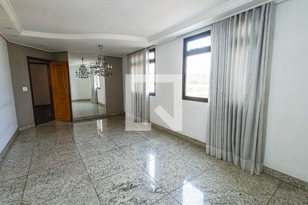 Sala de apartamento para alugar com 3 quartos, 92m² em Padre Eustáquio, Belo Horizonte