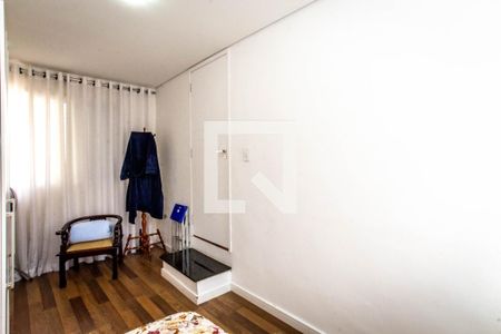 Quarto 1 de casa para alugar com 5 quartos, 170m² em Jardim Terezopolis, Guarulhos