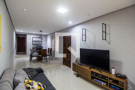 Sala de TV de casa à venda com 3 quartos, 177m² em Jardim dos Camargos, Barueri