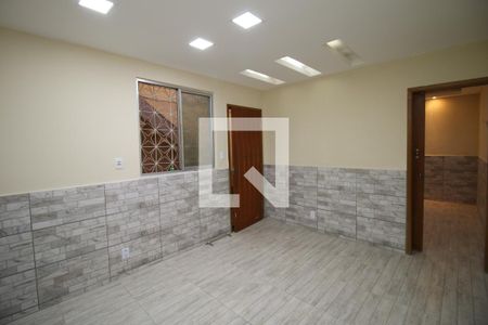 Sala de casa para alugar com 1 quarto, 60m² em Olaria, Rio de Janeiro