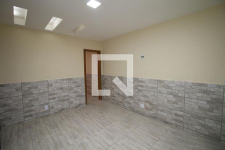 Sala de casa para alugar com 1 quarto, 60m² em Olaria, Rio de Janeiro