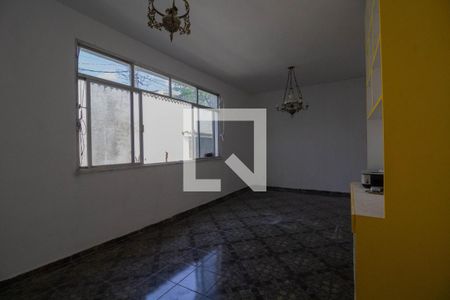 Sala  de casa à venda com 3 quartos, 200m² em Taquara, Rio de Janeiro