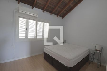 Quarto de casa de condomínio à venda com 1 quarto, 80m² em Niterói, Canoas