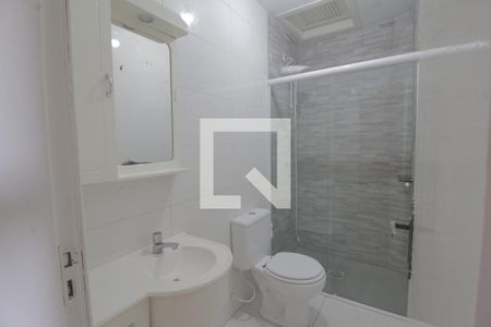 Banheiro de casa de condomínio à venda com 1 quarto, 80m² em Niterói, Canoas