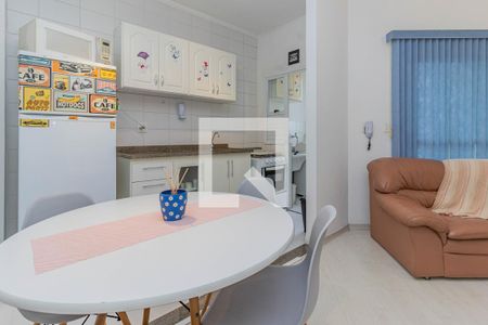 Cozinha de apartamento para alugar com 1 quarto, 45m² em Jardim São Dimas, São José dos Campos