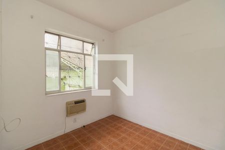 Quarto 1 de casa para alugar com 4 quartos, 190m² em Ramos, Rio de Janeiro