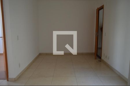 Sala de apartamento à venda com 2 quartos, 45m² em Chácaras Reunidas Santa Terezinha, Contagem