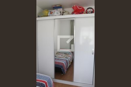 Quarto 2 de apartamento para alugar com 2 quartos, 44m² em Jardim das Margaridas, Salvador