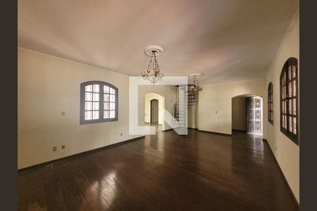 Sala  de casa para alugar com 4 quartos, 395m² em Cidade Universitária, Campinas