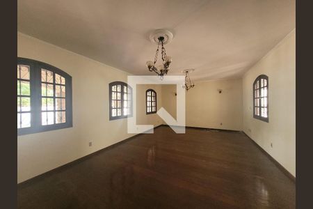 Sala  de casa para alugar com 4 quartos, 395m² em Cidade Universitária, Campinas