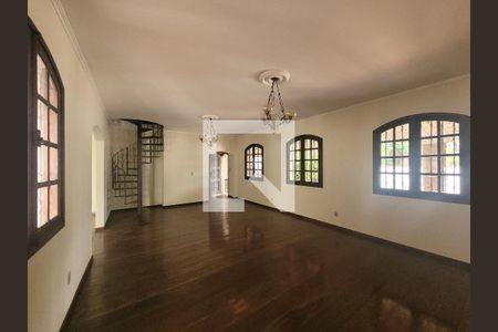 Sala  de casa para alugar com 4 quartos, 395m² em Cidade Universitária, Campinas