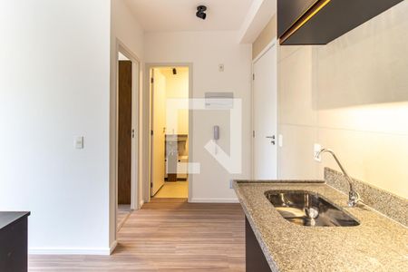 Sala e Cozinha de apartamento para alugar com 1 quarto, 24m² em Bela Vista, São Paulo