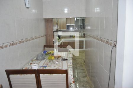 Sala de casa à venda com 3 quartos, 130m² em Pilares, Rio de Janeiro