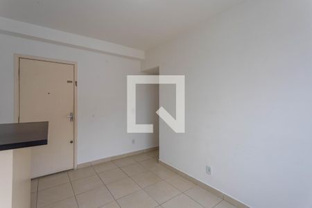 Sala  de apartamento para alugar com 2 quartos, 44m² em Canhema, Diadema