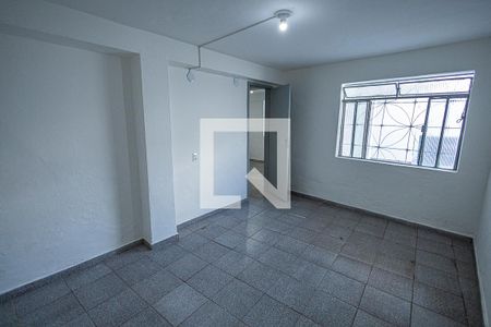 Quarto de casa para alugar com 1 quarto, 80m² em São Paulo, Belo Horizonte