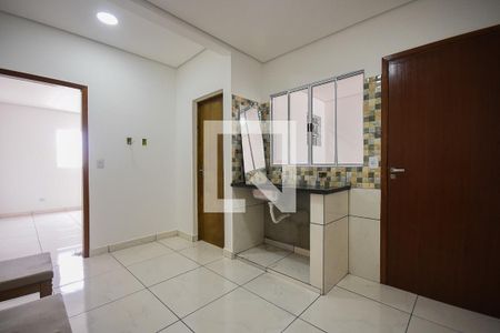 Cozinha de casa para alugar com 1 quarto, 45m² em Jardim Kuabara, Taboão da Serra