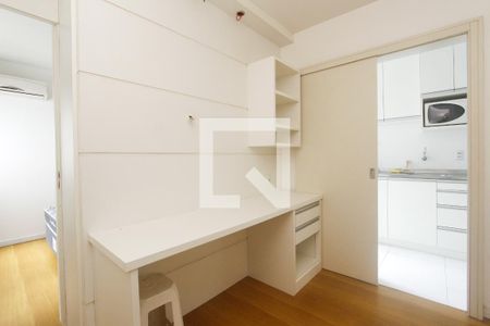 Sala de apartamento à venda com 1 quarto, 32m² em Santa Cecília, Porto Alegre