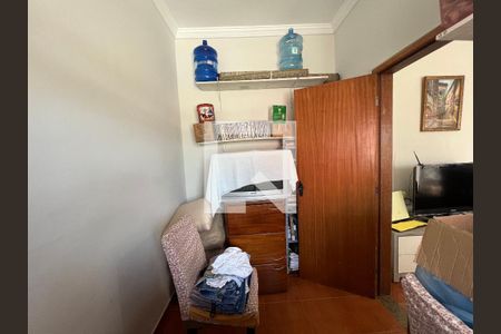 Escritório  de casa à venda com 3 quartos, 380m² em Alvorada, Contagem