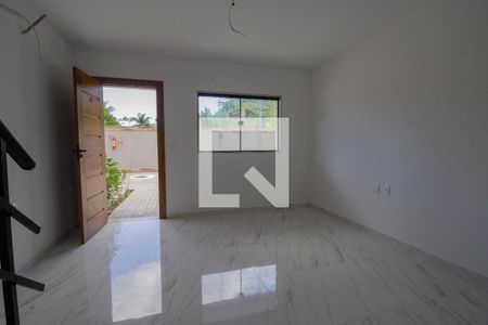 Sala  de casa de condomínio à venda com 2 quartos, 120m² em Vargem Grande, Rio de Janeiro