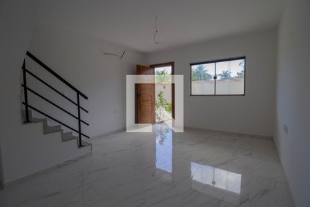 Sala  de casa de condomínio à venda com 2 quartos, 120m² em Vargem Grande, Rio de Janeiro