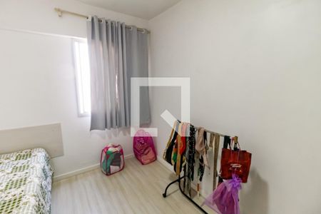 Quarto 1 de apartamento para alugar com 2 quartos, 54m² em Jardim Maria Rosa, Taboão da Serra