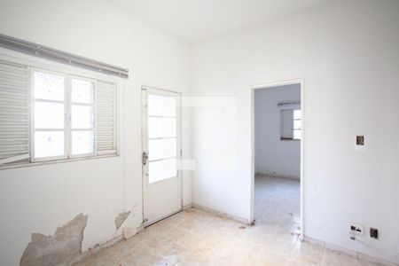 Sala de estar de casa à venda com 3 quartos, 160m² em Serra, Belo Horizonte