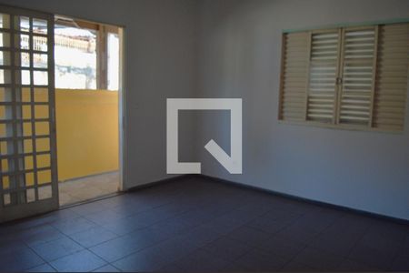 Sala de casa à venda com 2 quartos, 100m² em Nova Cintra, Belo Horizonte