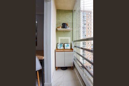 Sala - varanda de apartamento para alugar com 2 quartos, 49m² em Jardim Helena, Cotia