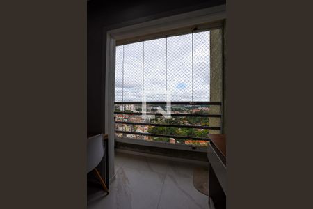 Sala - varanda de apartamento para alugar com 2 quartos, 49m² em Jardim Helena, Cotia