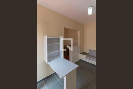 Sala- Mesa de casa para alugar com 1 quarto, 37m² em Vila Lemos, Campinas