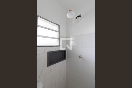 Banheiro de kitnet/studio para alugar com 1 quarto, 25m² em Vila Monteiro Lobato, Guarulhos